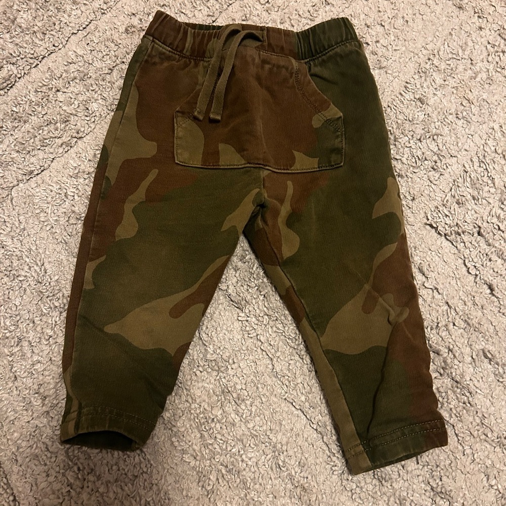 Tea Collection Green and Brown Camo Pants